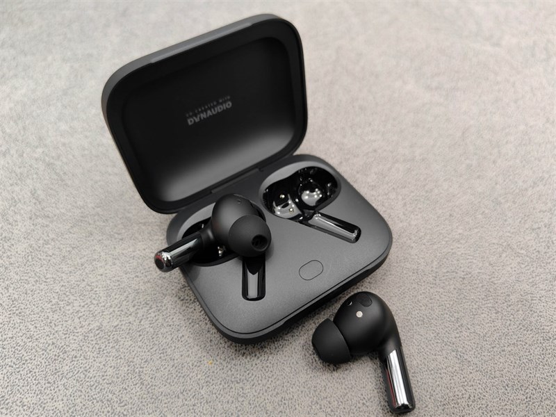 Trên tay OnePlus Buds Pro 2: Thiết kế cá tính, pin dùng đến 39 tiếng