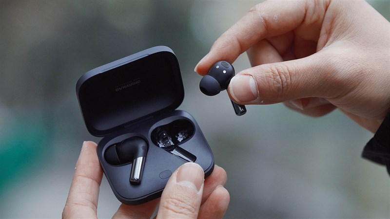 Trên tay OnePlus Buds Pro 2: Thiết kế cá tính, pin dùng đến 39 tiếng