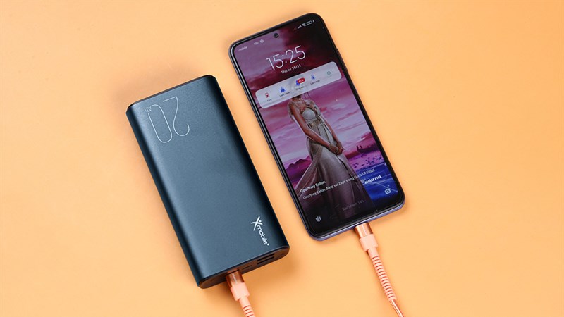 Sạc dự phòng - cáp sạc xuyên tết giảm đến 50%, giá chỉ từ 110K