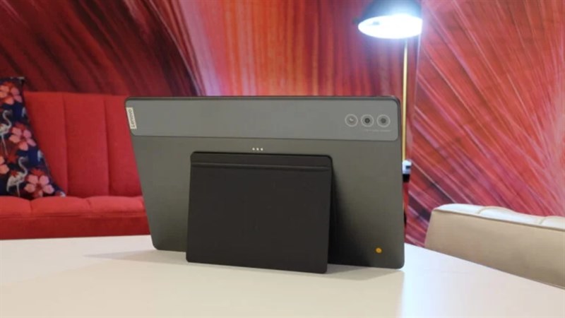 Lenovo Tab Extreme được Lenovo công bố giá bán tại thị trường Mỹ là 1.199 USD (khoảng 28.1 triệu).