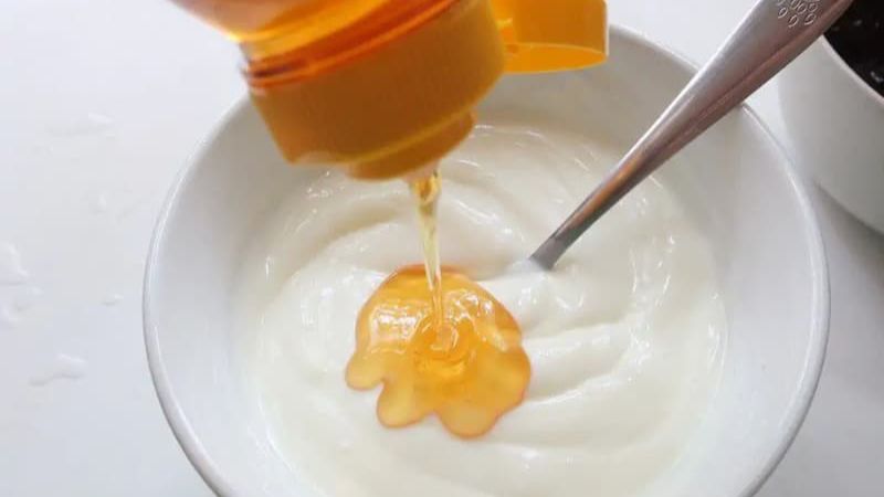 How to make honey face mask