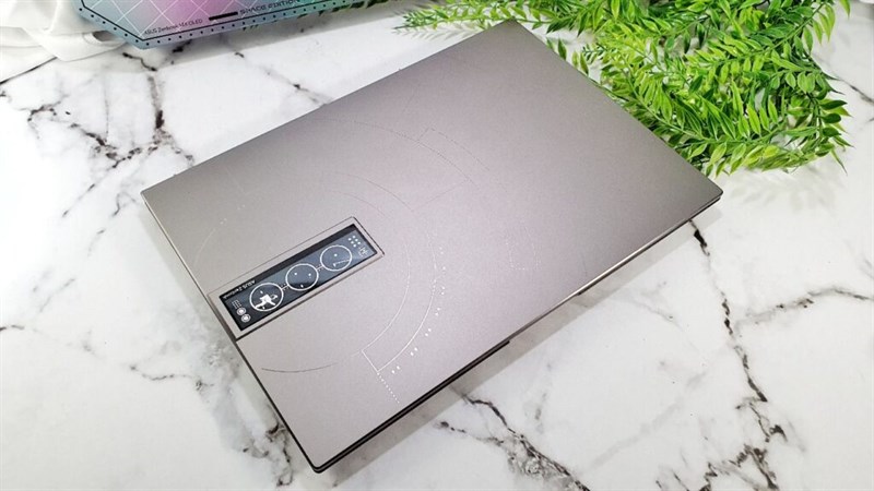 Tuy nhiên, thời lượng sử dụng thực tế sẽ thay đổi tùy thuộc vào cách sử dụng của bạn và các cài đặt khác.