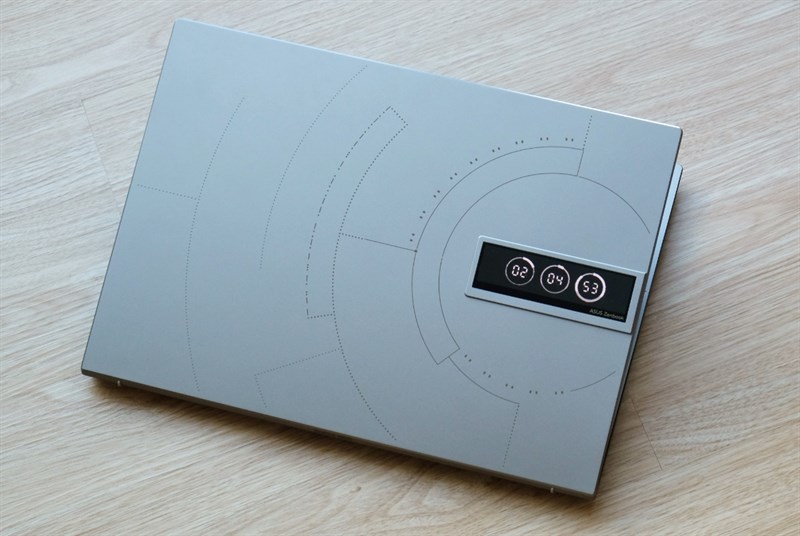 Thương hiệu Đài Loan cũng nói rằng GPU chuyên dụng sẽ làm tăng trọng lượng và giá của máy.