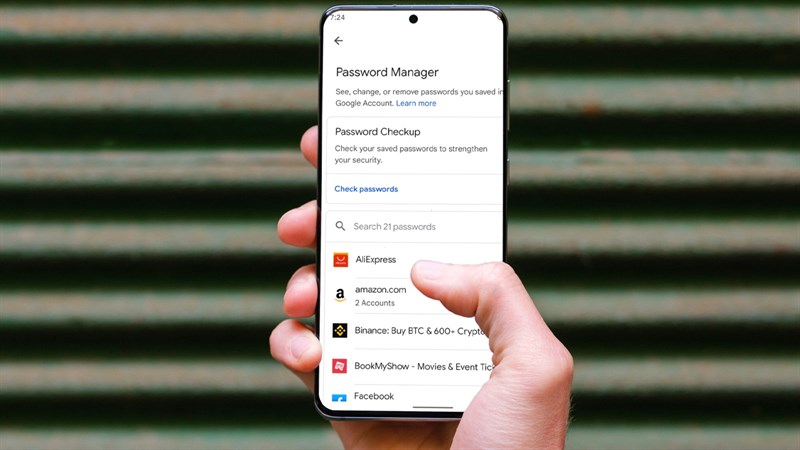 Việc cập nhật trên điện thoại có tác dụng gì?