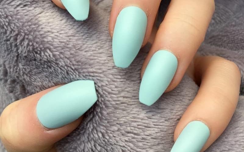 Màu nail xanh bạc hà