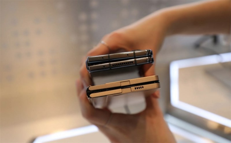 Màn hình Samsung gập 360 độ