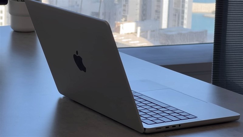 Trên tay MacBook Pro 14 inch 2023