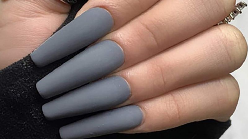 Nail xám đơn giản