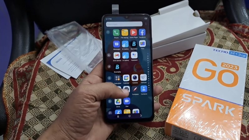 Tecno Spark Go 2023 cũng được trang bị RAM 3 GB hoặc 4 GB cùng hai tùy chọn bộ nhớ trong 32 GB và 64 GB.