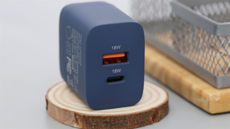 Adapter sạc đáng mua sau Tết 