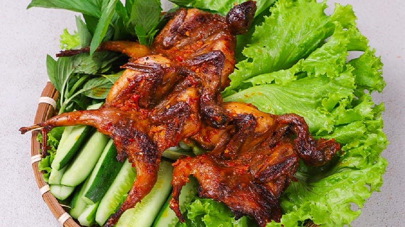 How to make grilled quail with salt and pepper, delicious and hard to resist