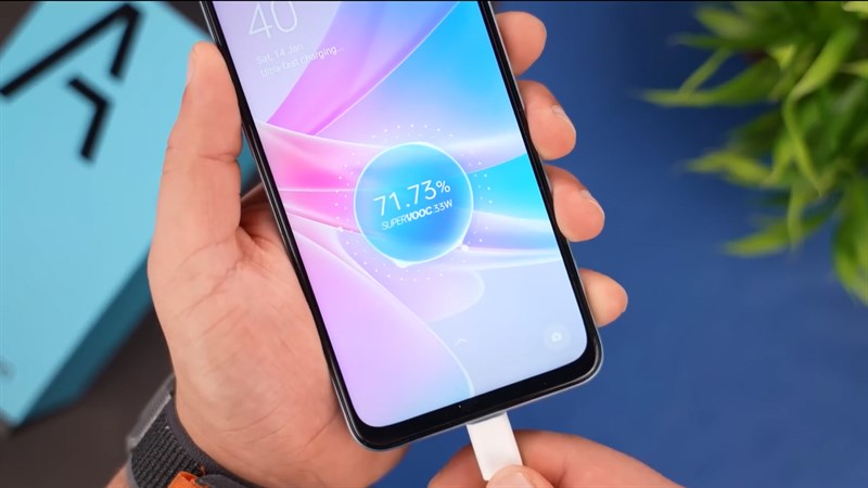 OPPO A78 5G được trang bị pin 5.000 mAh và sạc nhanh SuperVOOC công suất 33 W OPPO A78 5G được trang bị pin 5.000 mAh và sạc nhanh SuperVOOC công suất 33 W