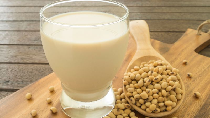 Điểm danh 4 loại sữa tốt cho sức khỏe người bệnh máu nhiễm mỡ