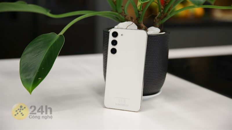 Cận cảnh Samsung Galaxy S23 Plus