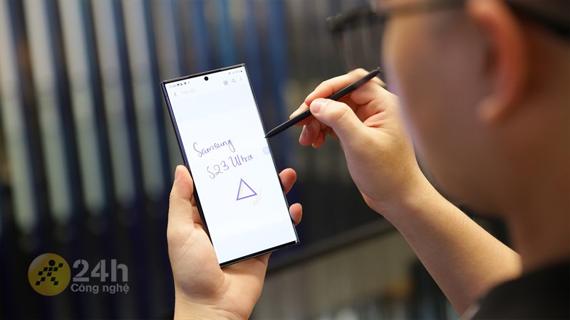 Cách xem Samsung Galaxy S23 series với chế độ AR