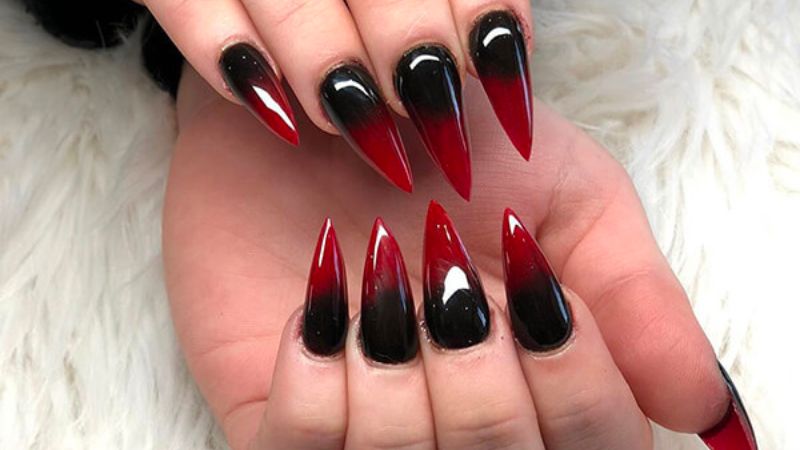 Nail đen kết hợp đỏ