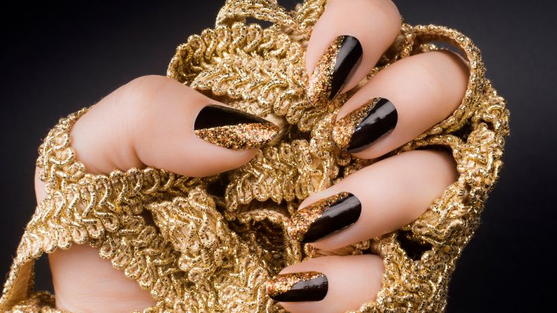 90+ mẫu nail đen cá tính, sang chảnh cho cô nàng sành điệu