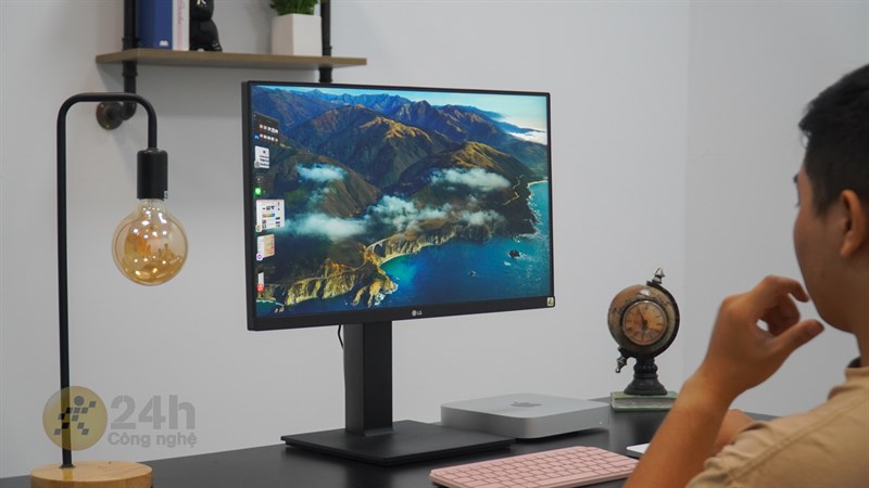 Ngoài bàn phím và chuột có dây thì các bạn cũng cần phải kết nối Mac mini M1 với màn hình rời để sử dụng nha! Ngoài bàn phím và chuột có dây thì các bạn cũng cần phải kết nối Mac mini M1 với màn hình rời để sử dụng nha!