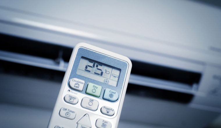 Nhà nồm ẩm bật điều hòa, máy lạnh chế độ nào phù hợp nhất?