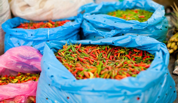 Giá ớt hôm nay 03/02/2023: Giảm 1000 - 2000 đồng nhiều khu vực