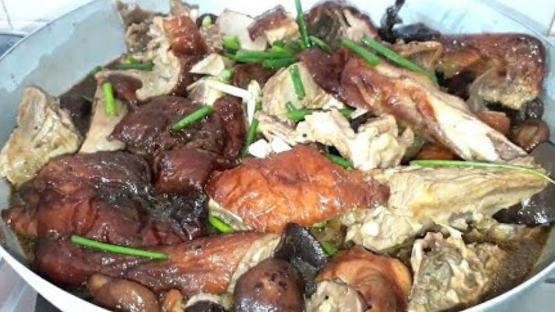 How to make sauteed duck with shiitake mushrooms to conquer fastidious customers