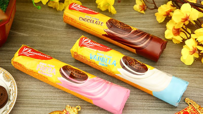 Những chiếc bánh quy đầy đủ hương vị như chocolate, dâu và vani