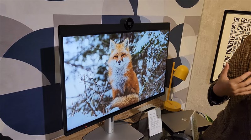 Trên tay màn hình Dell UltraSharp 32 inch 6K: Mọi thứ đều ấn tượng! Trên tay màn hình Dell UltraSharp 32 inch 6K: Mọi thứ đều ấn tượng!