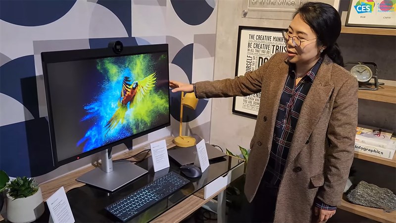 Trên tay màn hình Dell UltraSharp 32 inch 6K Trên tay màn hình Dell UltraSharp 32 inch 6K