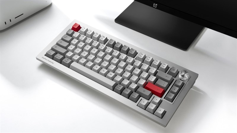 Cận cảnh OnePlus Keyboard 81 Pro