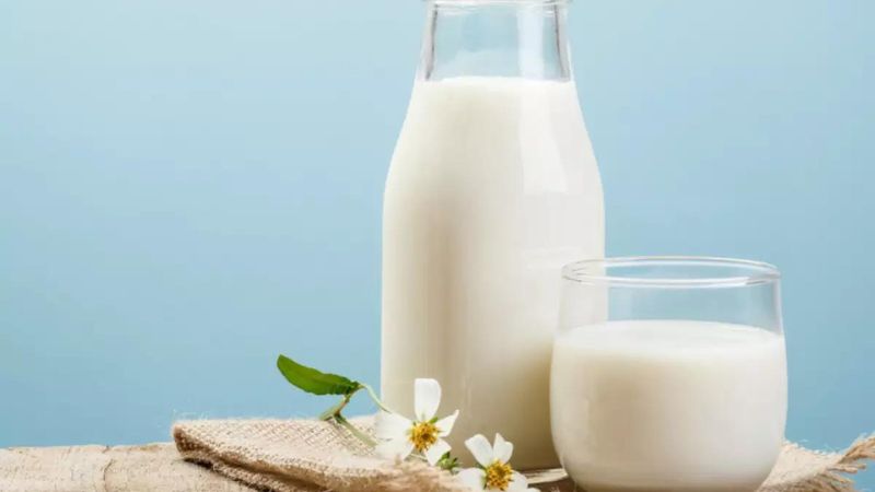 The skin care benefits of fresh milk