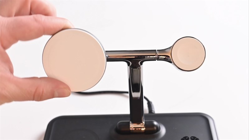 HyperJuice 4-in-1 MagSafe hiện đang được bán tại thị trường Mỹ với mức giá là 149.99 USD (khoảng 3.5 triệu đồng).