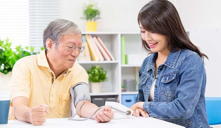 Nhịp tim bình thường của người già là bao nhiêu?
