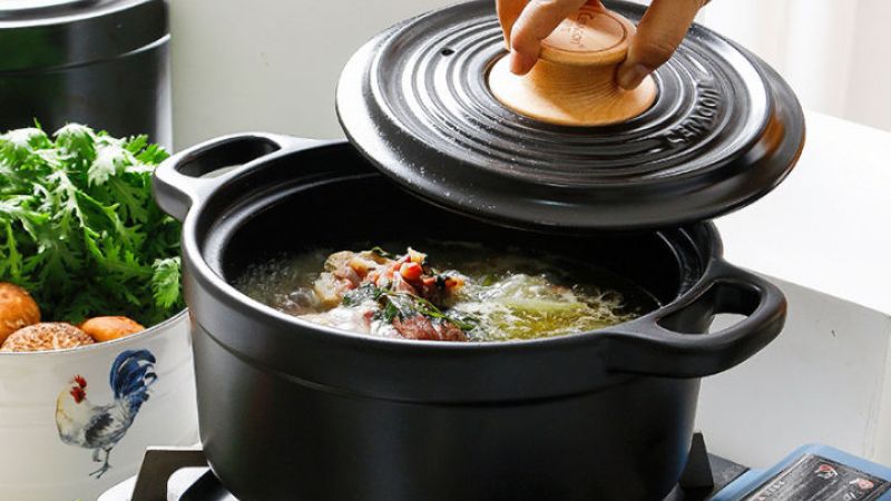 Avoid frequently opening the pot lid