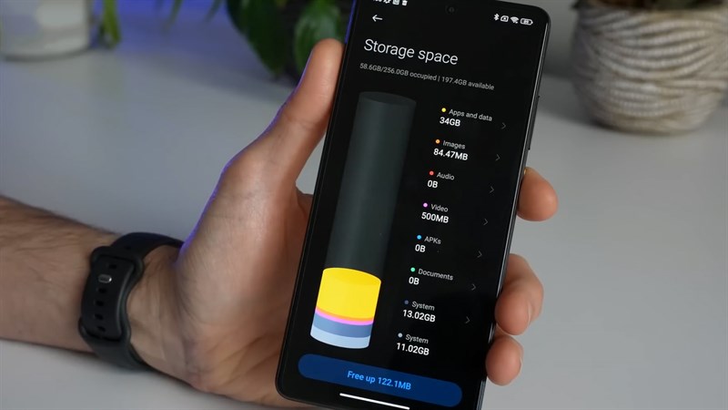 POCO X5 Pro 5G còn có RAM 8 GB và bộ nhớ 256 GB POCO X5 Pro 5G còn có RAM 8 GB và bộ nhớ 256 GB