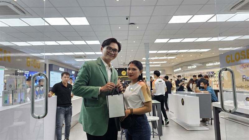 Toàn cảnh sự kiện giao OPPO Reno8 T Series đầu tiên cho khách hàng Toàn cảnh sự kiện giao OPPO Reno8 T Series đầu tiên cho khách hàng