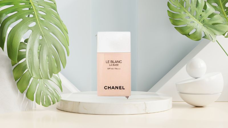 Kem lót Chanel Le Blanc Base