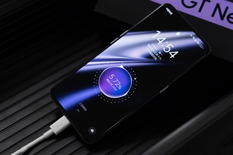 Trên tay realme GT Neo5