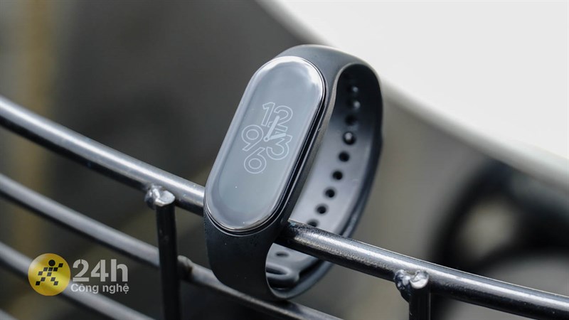 Xiaomi Mi Band 8 được kỳ vọng sẽ có màn hình lớn cùng thời lượng sử dụng pin lâu hơn Mi Band 7 Xiaomi Mi Band 8 được kỳ vọng sẽ có màn hình lớn cùng thời lượng sử dụng pin lâu hơn Mi Band 7
