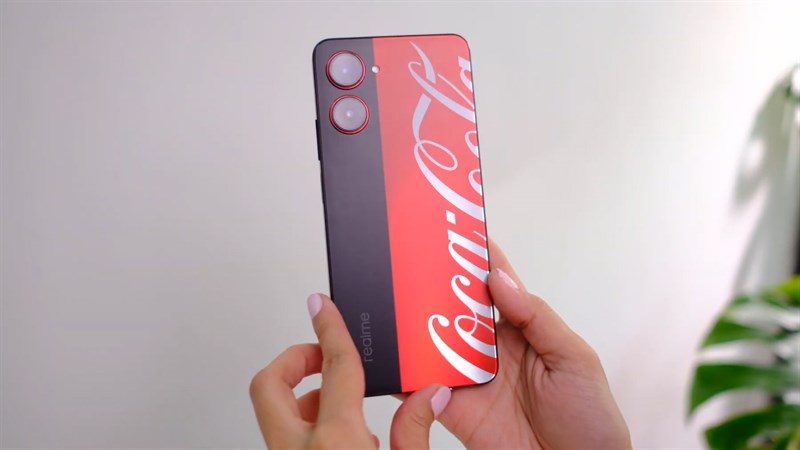 realme 10 Pro 5G Coca-Cola Edition được trang bị chip Snapdragon 695 realme 10 Pro 5G Coca-Cola Edition được trang bị chip Snapdragon 695