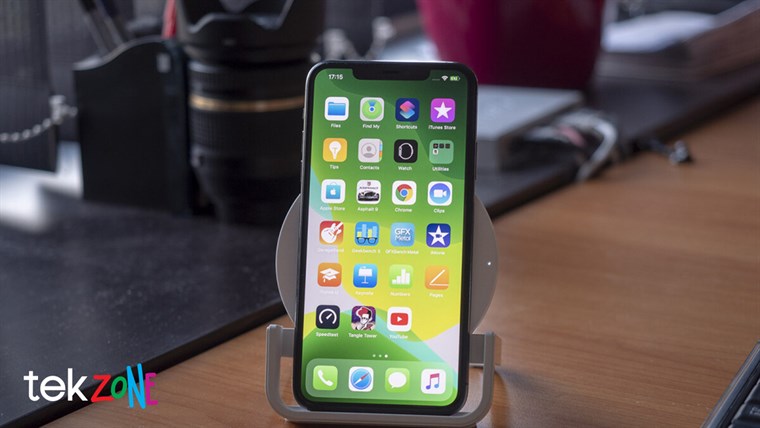 Vì sao Apple không tích hợp sạc không dây vào iPhone 11?
