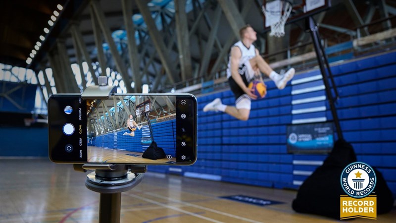 Honor Magic5 Pro ghi lại khoảnh khắc kỷ phá lục thế giới