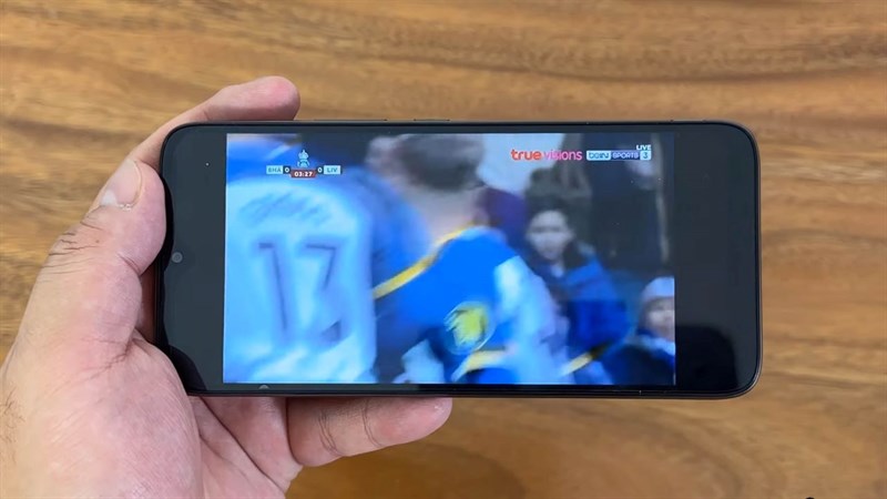 Trên tay Nokia C12: Chiếc smartphone bình dân với ngoại hình năng động, hiệu năng đủ dùng Trên tay Nokia C12: Chiếc smartphone bình dân với ngoại hình năng động, hiệu năng đủ dùng