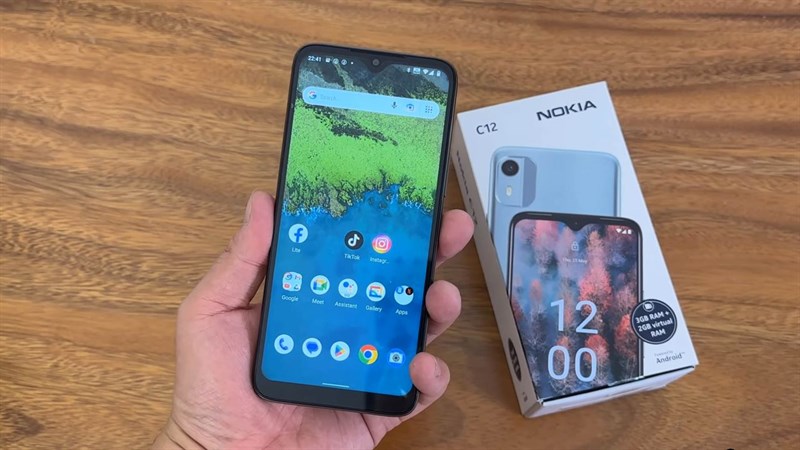 Trên tay Nokia C12: Chiếc smartphone bình dân với ngoại hình năng động, hiệu năng đủ dùng Trên tay Nokia C12: Chiếc smartphone bình dân với ngoại hình năng động, hiệu năng đủ dùng