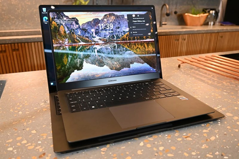 Trên tay Galaxy Book3 Pro series