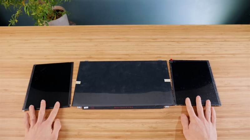 DIY Perks sử dụng màn hình chính rộng 15 inch, độ phân giải 4K và hai chiếc màn hình iPad để mở rộng DIY Perks sử dụng màn hình chính rộng 15 inch, độ phân giải 4K và hai chiếc màn hình iPad để mở rộng