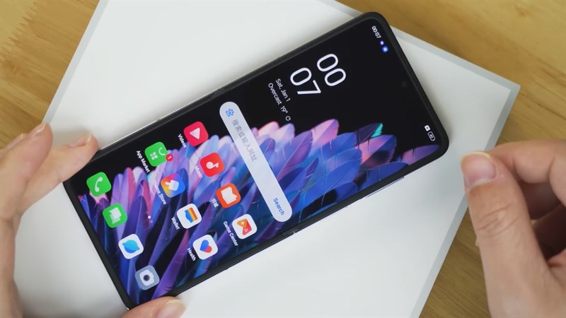 OPPO Find N2 Flip được trang bị chip Dimensity 9000+ mạnh mẽ