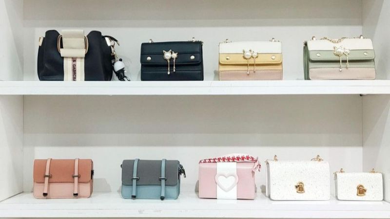 Top 10 stores selling beautiful handbags in Saigon as gifts on March 8
