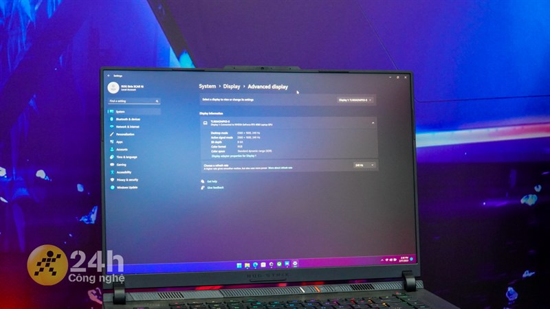 Trên tay ASUS ROG STRIX Scar 16