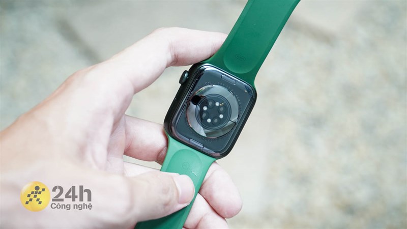 Apple Watch dựa vào cảm biến để phát hiện những bất thường trên cơ thể