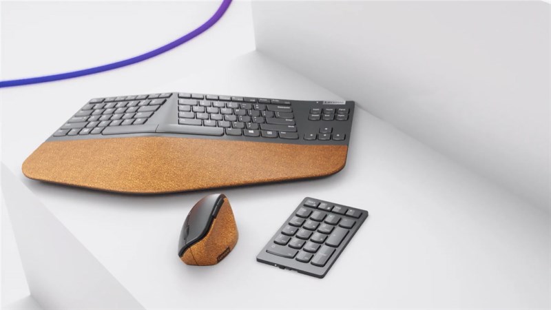 Lenovo Go Wireless Split Keyboard sử dụng layout phím tenkeyless
